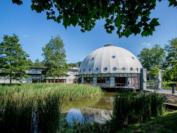 Deze afbeelding van Planetarium Meeting Center Amsterdam gevestigd in de plaats Amsterdam in de provincie Noord-Holland is de profielfoto van de vergaderlocatie.