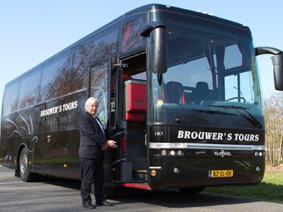 Deze afbeelding van Touringcarbedrijf Brouwer Tours b.v. gevestigd in de plaats Noordwijk in de provincie Zuid-Holland is de profielfoto van de meetingdienst.
