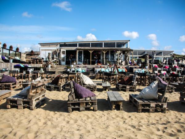 Vergaderruimte in Scheveningen: Boomerang Beach | 3 reviews Boomerang beach | Strand Den Haag