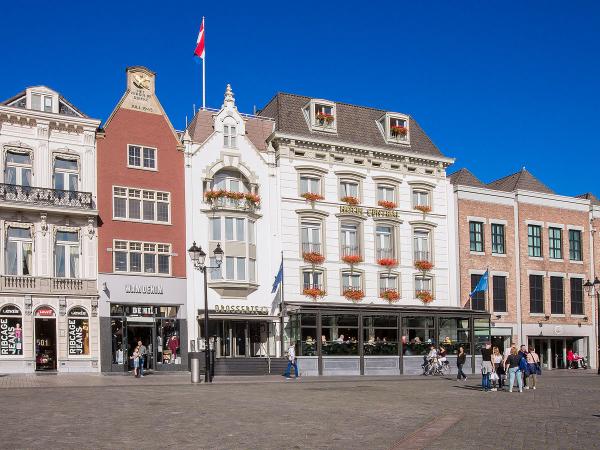 Deze afbeelding van Golden Tulip Hotel Central gevestigd in de plaats Den Bosch in de provincie Noord-Brabant is de profielfoto van de vergaderlocatie.