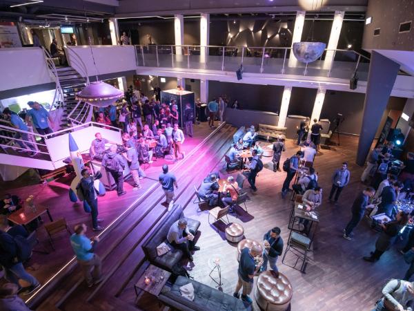 Afbeelding 3 van Meervaart Theater Meetings & Events gevestigd in de plaats Amsterdam in de provincie Noord-Holland geeft inzicht in de mogelijkheden van de vergaderlocatie.
