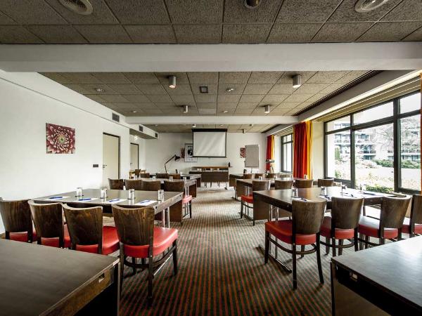 Afbeelding 12 van Fletcher Hotel-Restaurant Frerikshof gevestigd in de plaats Winterswijk in de provincie Gelderland geeft inzicht in de mogelijkheden van de vergaderlocatie.