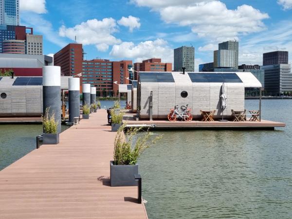 Afbeelding 2 van Wikkelboat gevestigd in de plaats Rotterdam in de provincie Zuid-Holland geeft inzicht in de mogelijkheden van de vergaderlocatie.