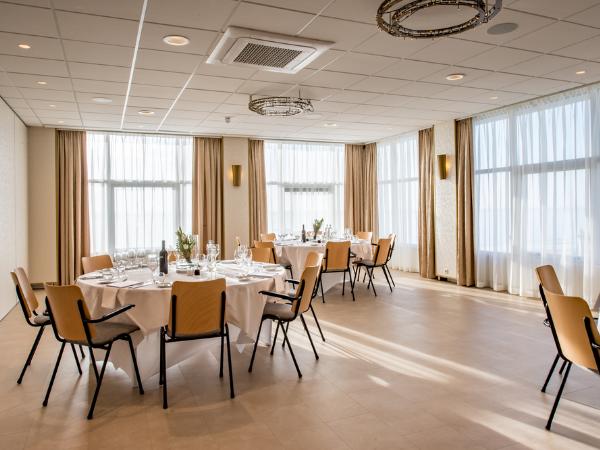 Afbeelding 5 van Fletcher Hotel-Restaurant Arion-Vlissingen gevestigd in de plaats Vlissingen in de provincie Zeeland geeft inzicht in de mogelijkheden van de vergaderlocatie.