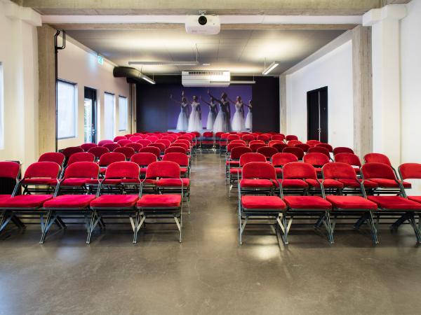 Afbeelding 9 van Flint theater, evenementen en congressen gevestigd in de plaats Amersfoort in de provincie Utrecht geeft inzicht in de mogelijkheden van de vergaderlocatie.