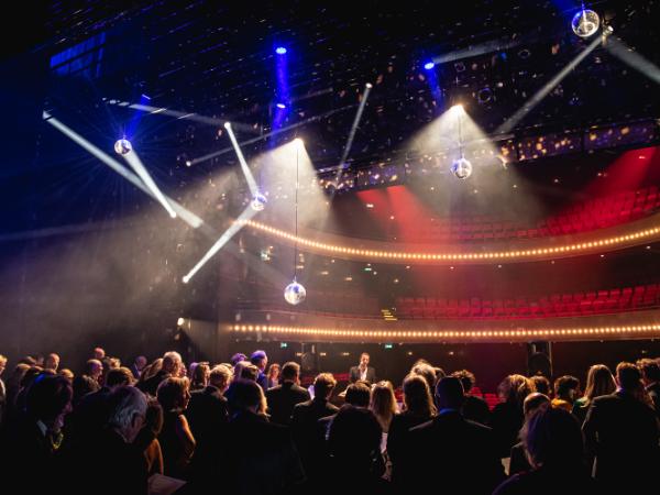 Afbeelding 2 van Flint theater, evenementen en congressen gevestigd in de plaats Amersfoort in de provincie Utrecht geeft inzicht in de mogelijkheden van de vergaderlocatie.