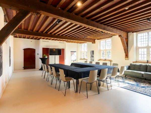 Afbeelding 4 van Mariënhof Amersfoort gevestigd in de plaats Amersfoort in de provincie Utrecht geeft inzicht in de mogelijkheden van de vergaderlocatie.