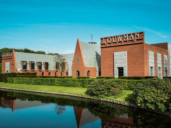 Deze afbeelding van Louwman Museum gevestigd in de plaats Den Haag in de provincie Zuid-Holland is de profielfoto van de vergaderlocatie.