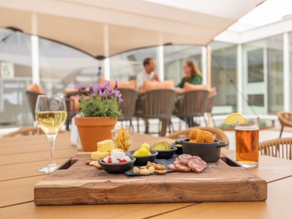 Afbeelding 10 van Hotel de Baak Seaside gevestigd in de plaats Noordwijk in de provincie Zuid-Holland geeft inzicht in de mogelijkheden van de vergaderlocatie.