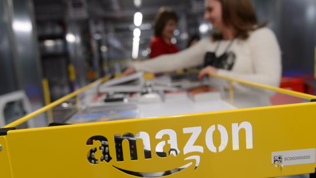 Amazon sleept 1000 nepklanten voor de rechter